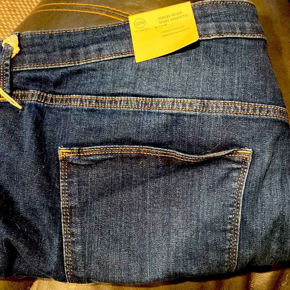 Blue jeans 22W
